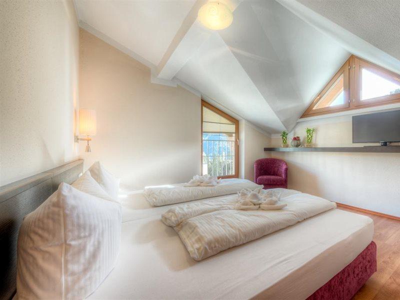 Hotel Garni Alpenjuwel 4*